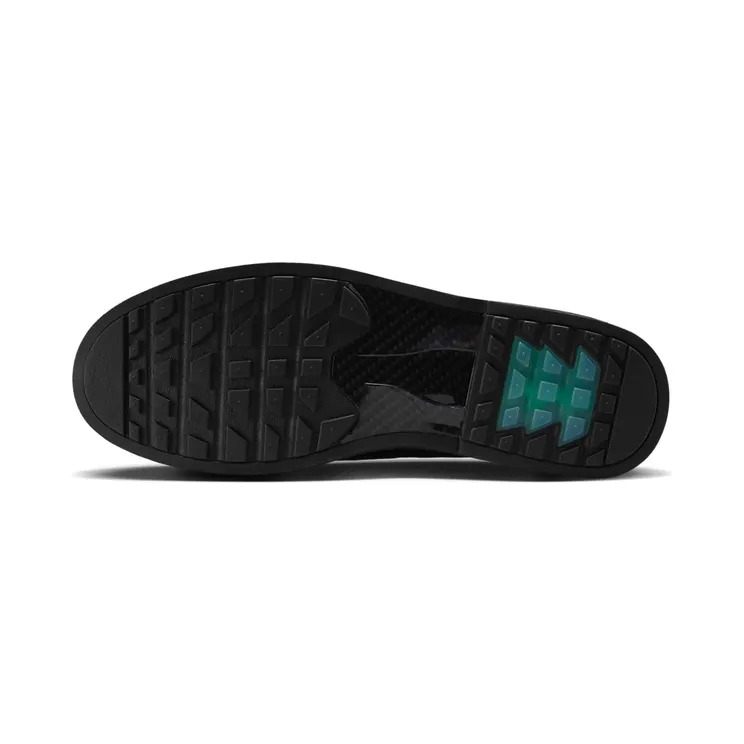 nike-air-max HQ6416-001