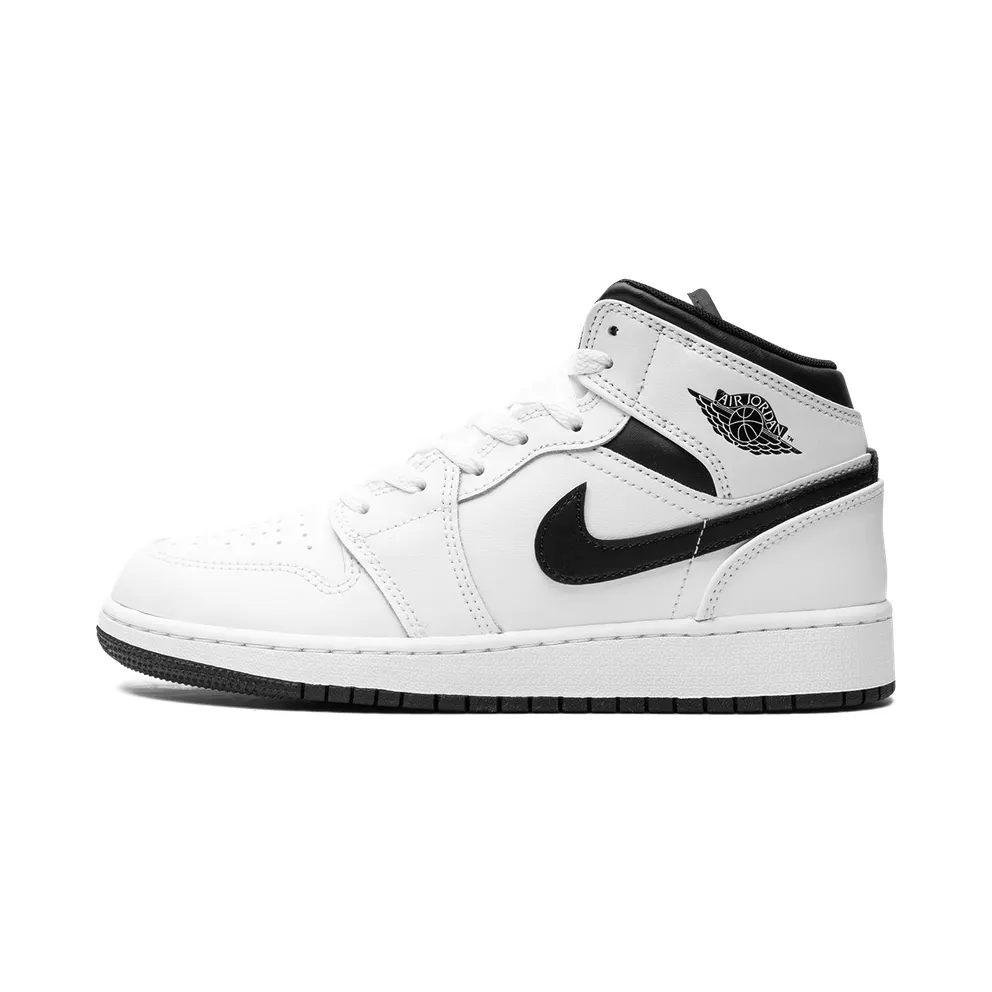 Air Jordan 1 Mid GS “White/Black” (DQ8423-132)