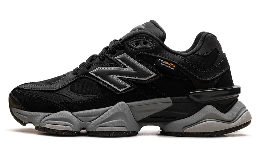 New Balance 9060 “Cordura Black Grey”: rauwe techy 9060
