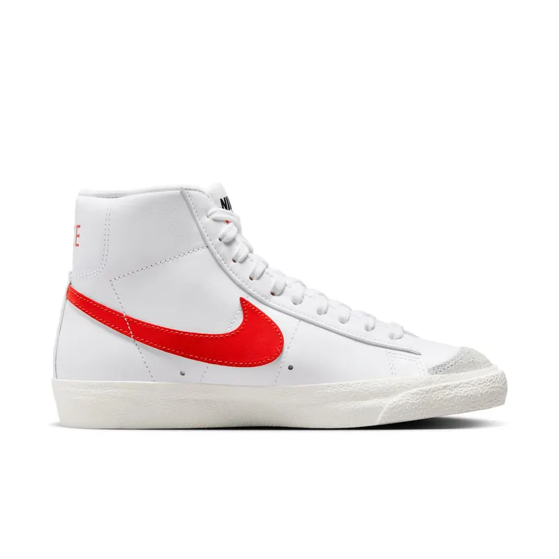Nike BLAZER MID ’77 VNTG “Habanero Red” (CZ1055-101)