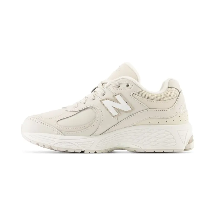 New Balance 2002R Beige Fleece Lined (GC2002TM)