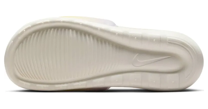 nike-slippers CN9676-107