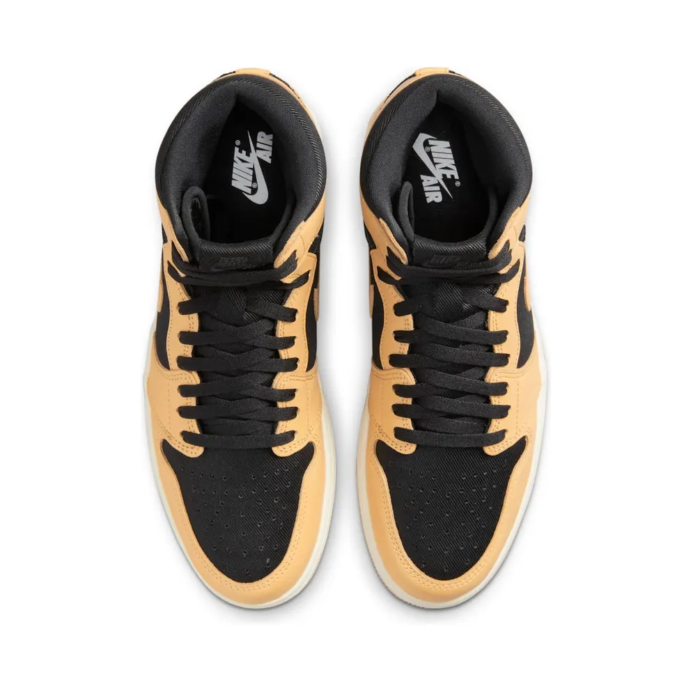 Air Jordan 1 “Heirloom” (555088-202)