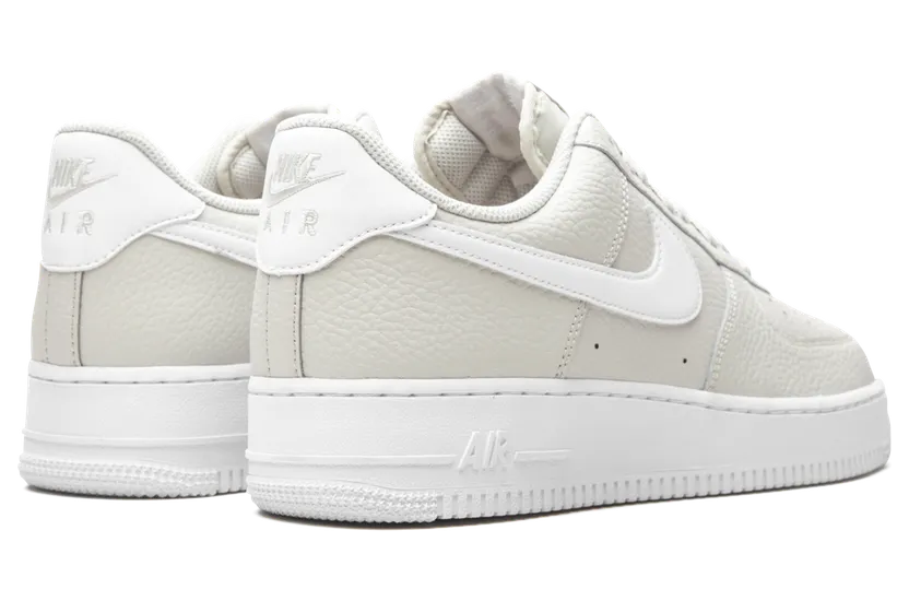 nike-air-force CT2302-001