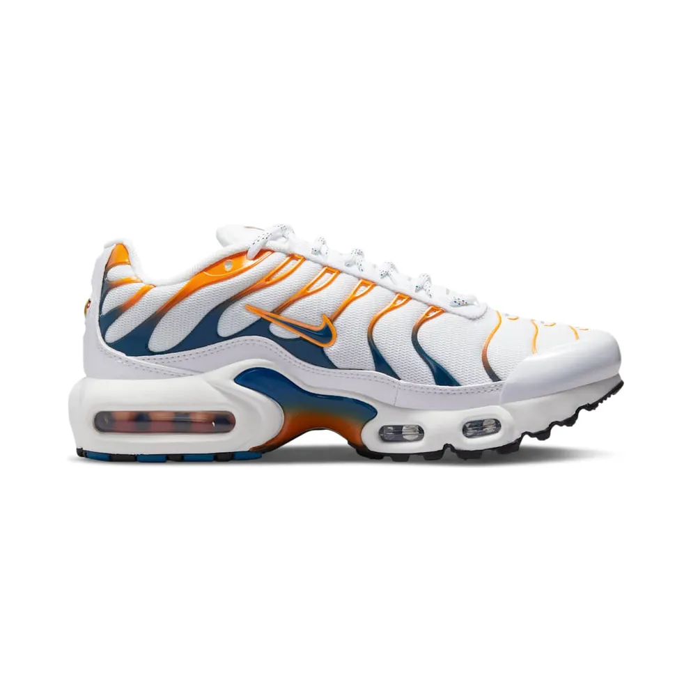 Nike Air Max Plus Older Kids’ White (DV7083-100)