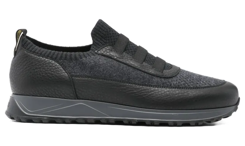 Doucal’s mit Ledereinsätzen “Black” (DU3318SYDNPX783RN00)