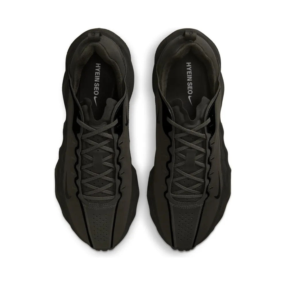 Nike Ava Rover “Hyein Seo – Black” (HQ2863-300)
