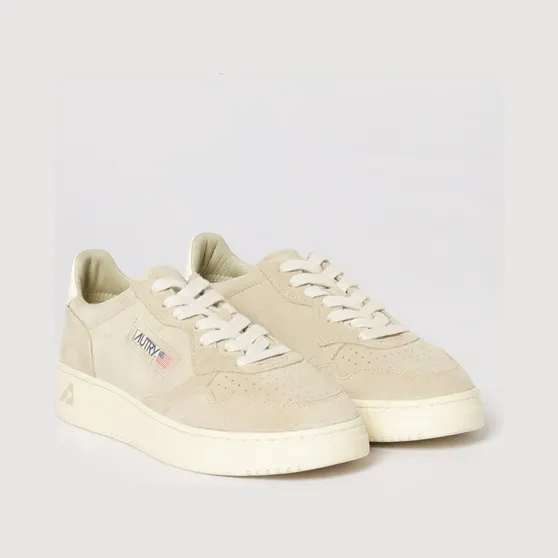 Autry Medalist Low Suede Sneakers Beige (AULWUH13)