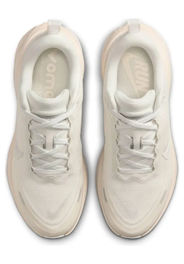 nike-vomero-plus IO9916-100