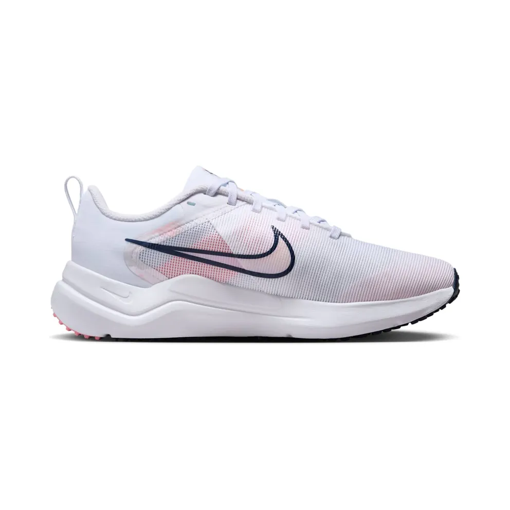 Nike Downshifter 12 PRM “White / Pearl Pink / Football Grey / Midnight Navy” (DX7885-100)