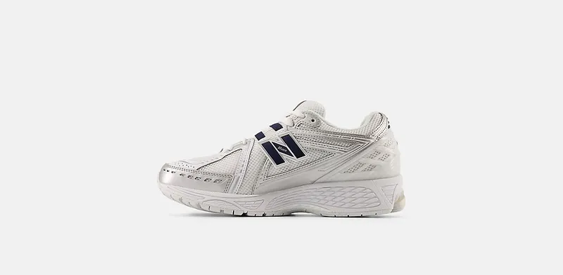 New Balance 1906R “White / Navy” (U1906RCM)