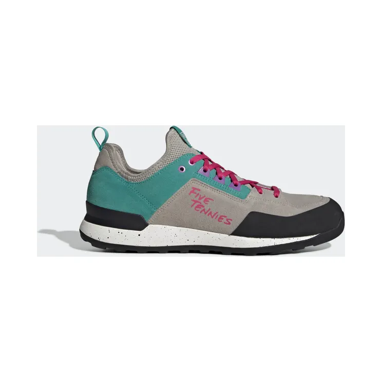 adidas Five Ten Five Tennie Schuh Multi / True Green / Real Magenta (BC0877)