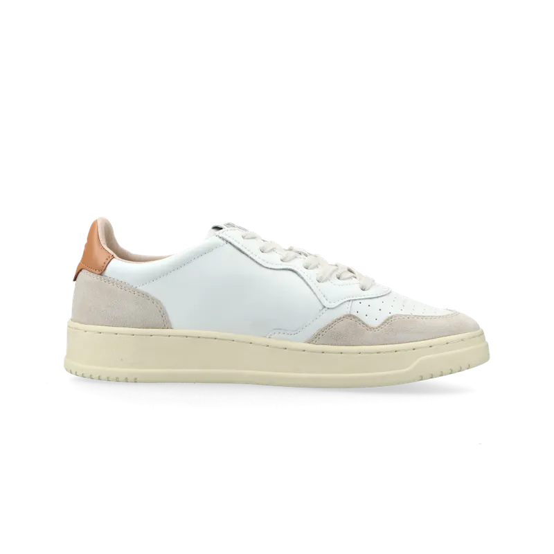 Autry Medalist Low W (leat / suede white / sandstorm) – AULWLS76