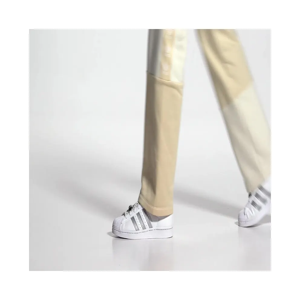 Adidas Superstar Cloud White / Silver Metallic / Core Black (HQ4256)