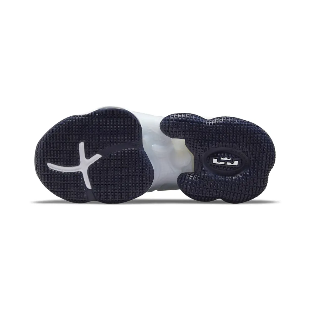 LeBron 19 voor kids White (DD0418-100)