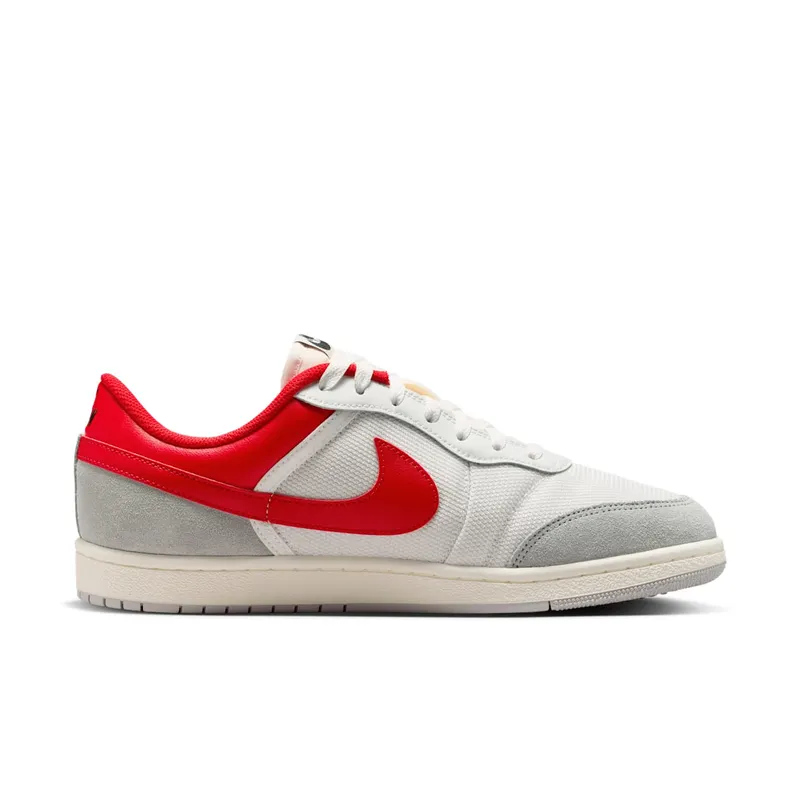 Jordan Skyline Low Summit White University Red Smoke Grey (IM2055-102)
