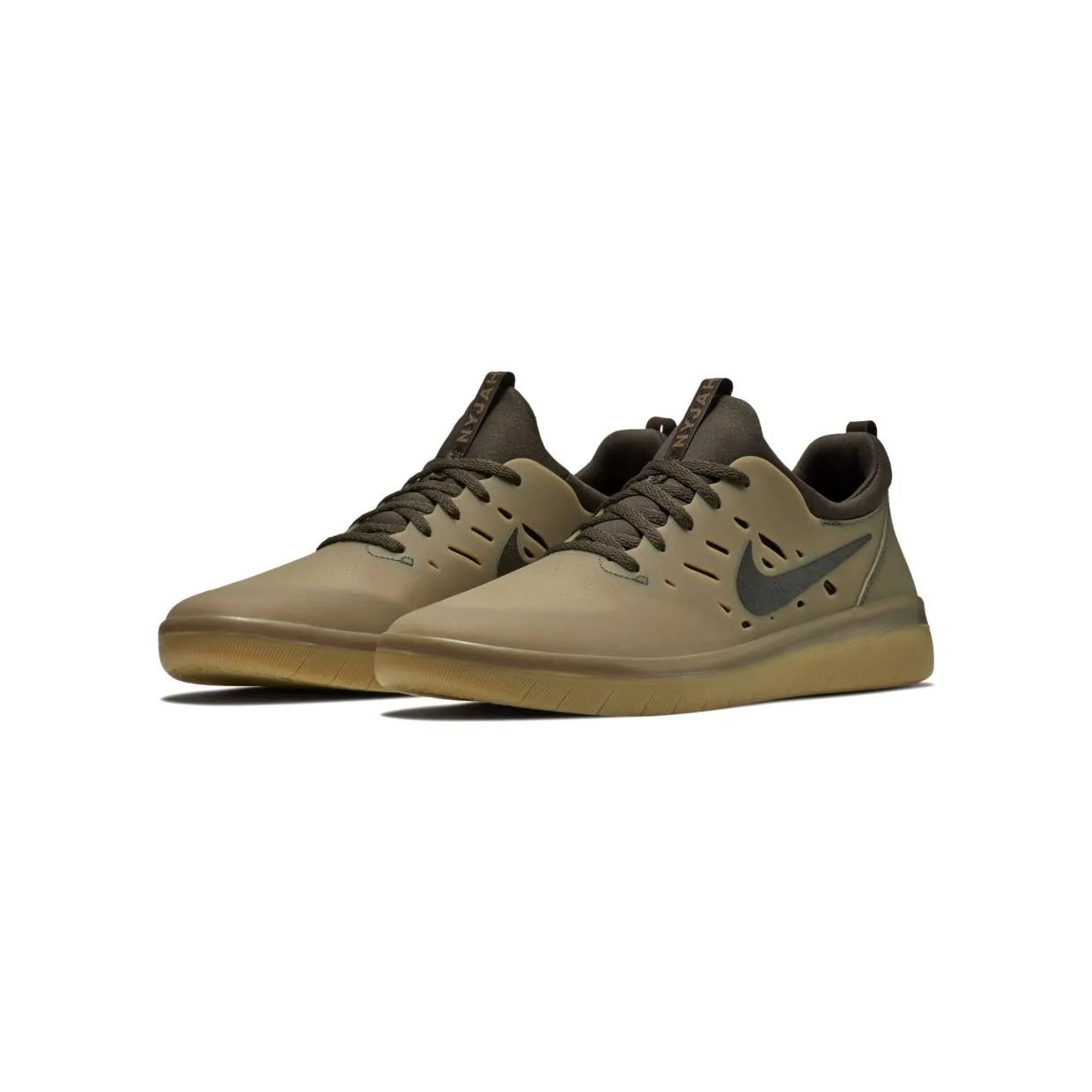 nike-free AA4272-992
