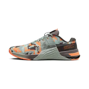 Nike Metcon 8 AMP Smoky Camo “Mica Green / Seafoam / Atomic Orange / Medium Ash” (DV9019-300)