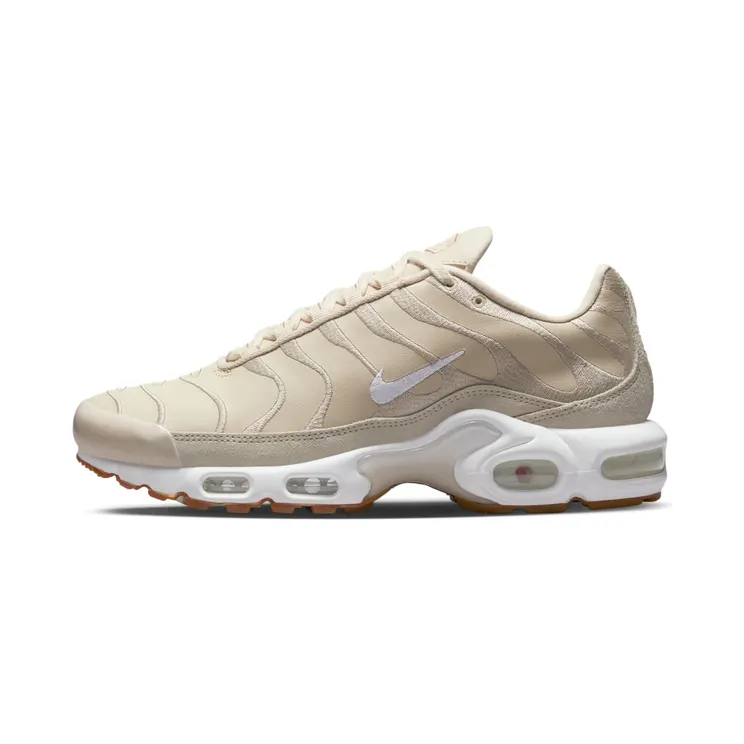Nike Air Max Plus Premium “Vachetta Tan / Sand Drift / Gum Medium Brown / White” (DZ2832-200)