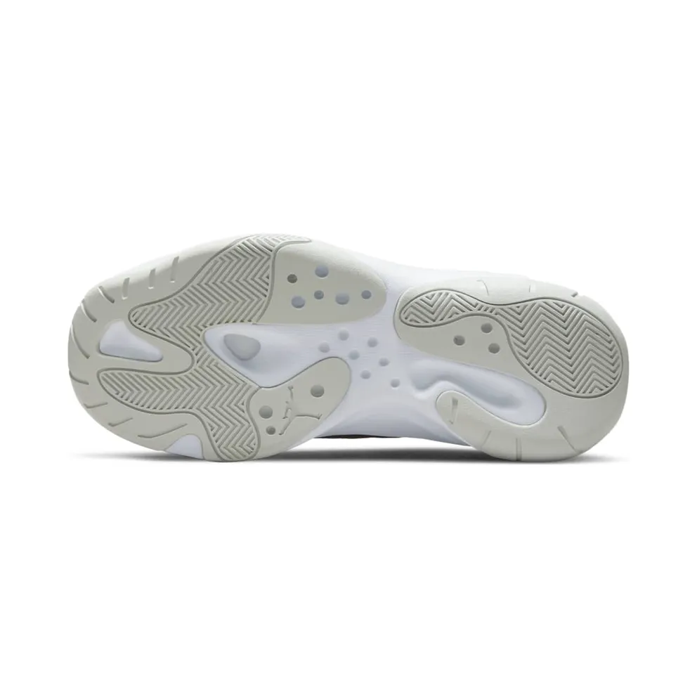 Air Jordan 11 CMFT Low Older Kids’ White (CZ0907-101)