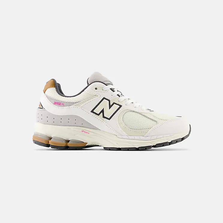 New Balance 2002R “Warm Alpaca” (M2002RQW)
