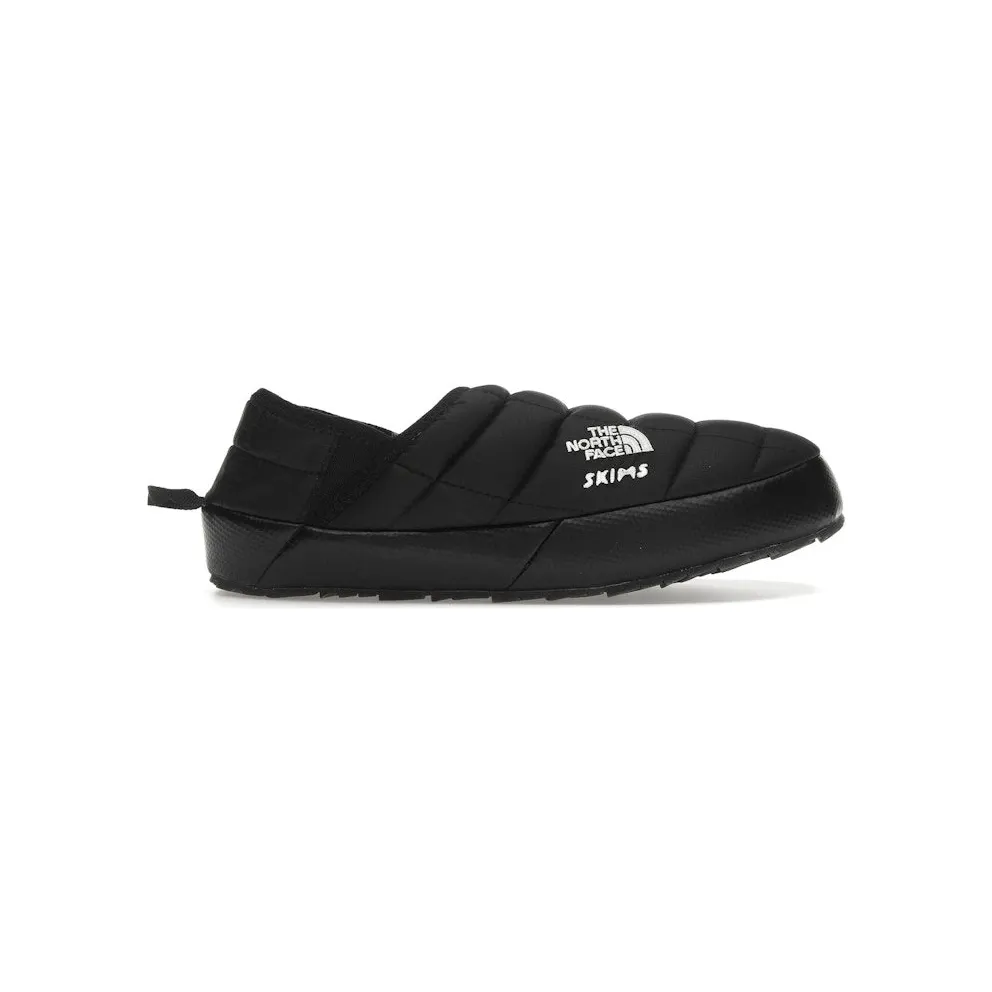 The North Face Thermoball Traction Mule V SKIMS Onyx (NF0A8DAC-I3X)