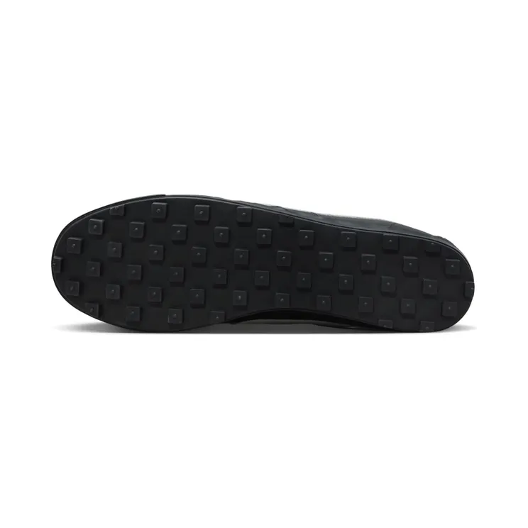 nike-astro-grabber FJ9821-001
