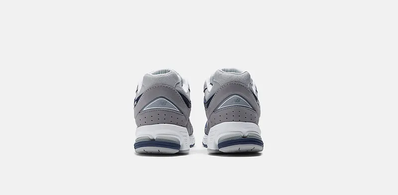 New Balance 2002R “thisisneverthat – 2022 Downtown Run” (M2002RTH)