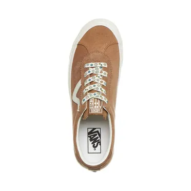 vans-style VN0A7Q5ABRO1