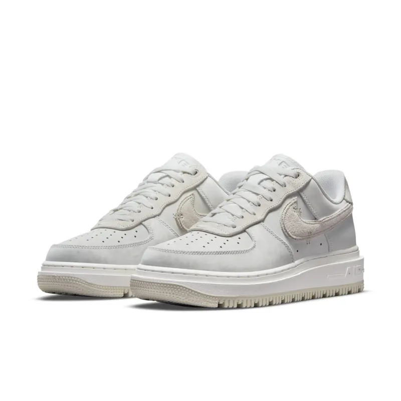 Nike Air Force 1 Luxe White (DD9605-100)