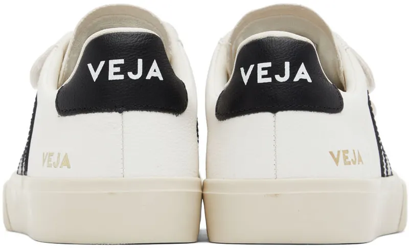 Veja White & Black Recife Chromefree (RC0502790)