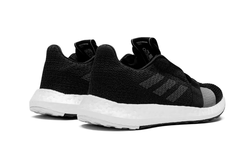 Adidas SENSEBOOST GO “Core Black” (F33906)