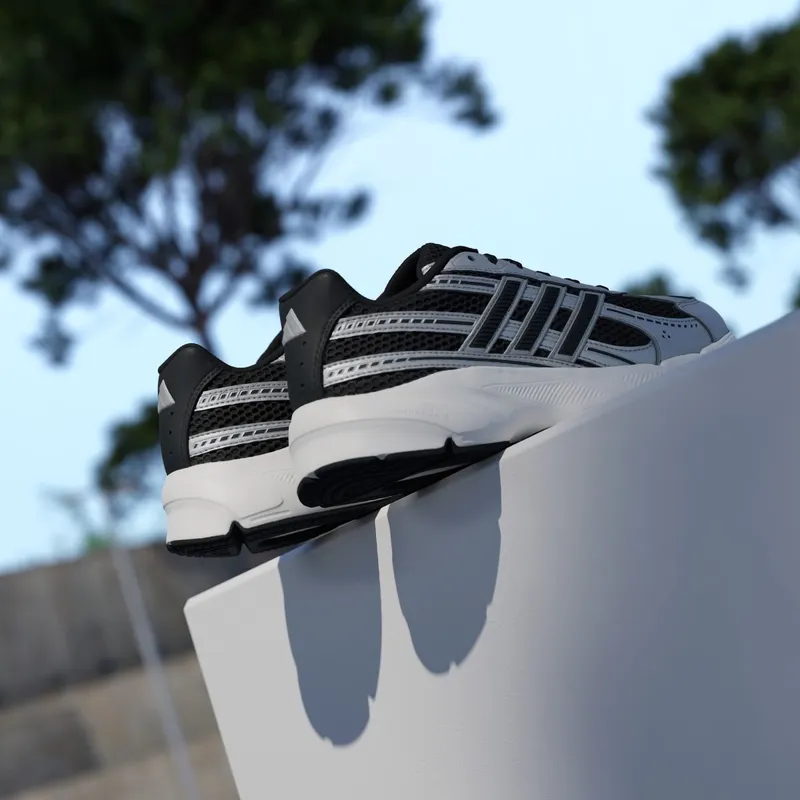 Adidas TECHNOCHAOS 2000 Shoes Core Black / Core Black / Silver Metallic (JR7228)