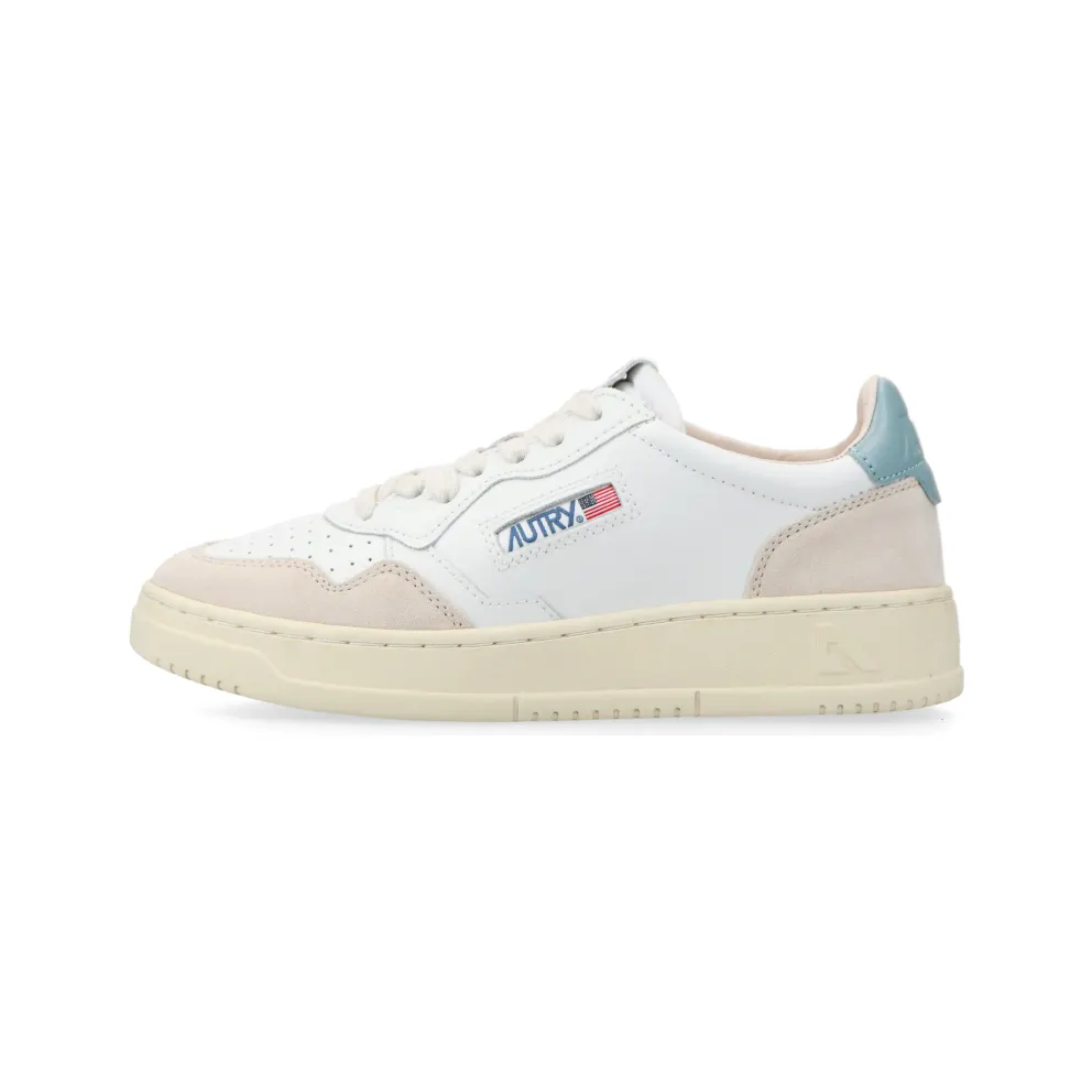 Autry Medalist Low W (White / silberblau) – AULWLS79