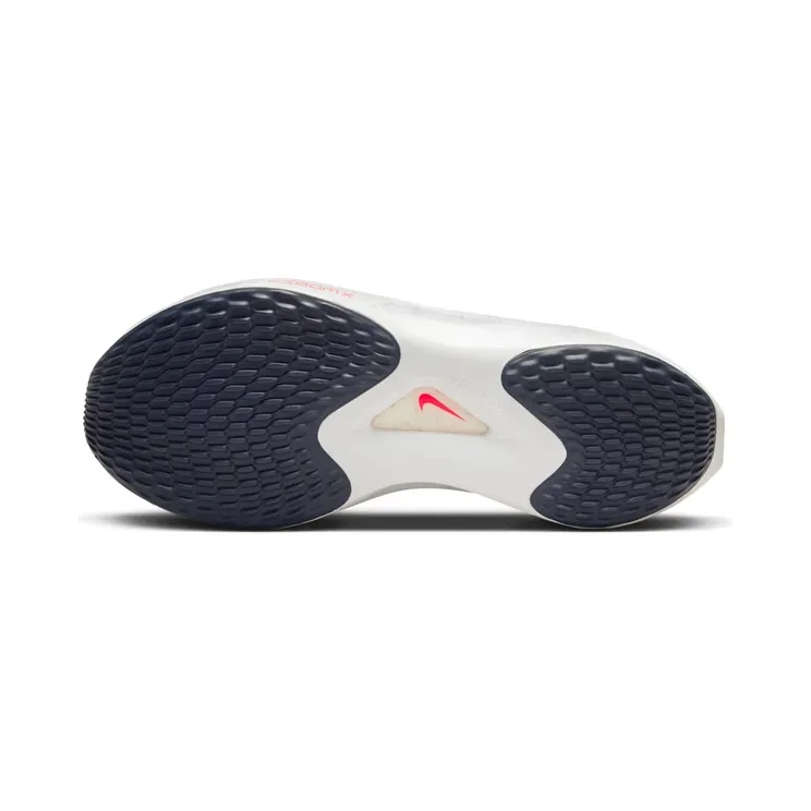 nike-zoom DM8968-100