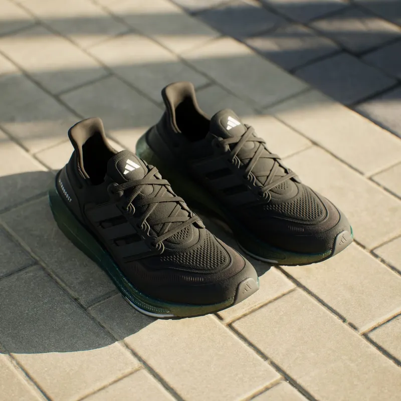 adidas Ultra Boost Light Core Black Carbon (IF1720)