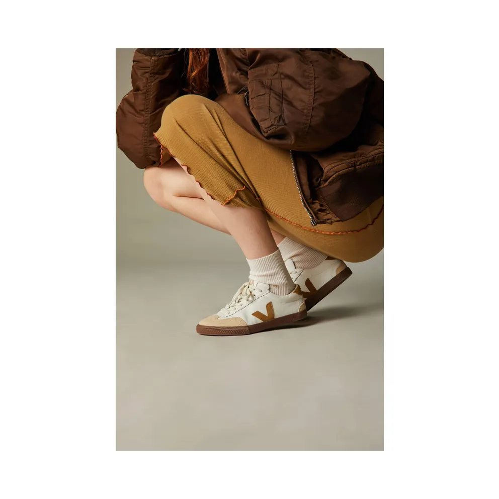 Veja Volley White