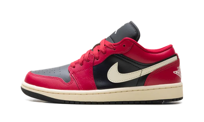 Air Jordan 1 Low “Mystic Hibiscus” (DC0774-605)