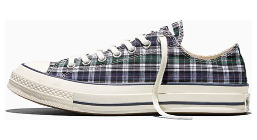 converse-chuck-taylor-all-star A19715C
