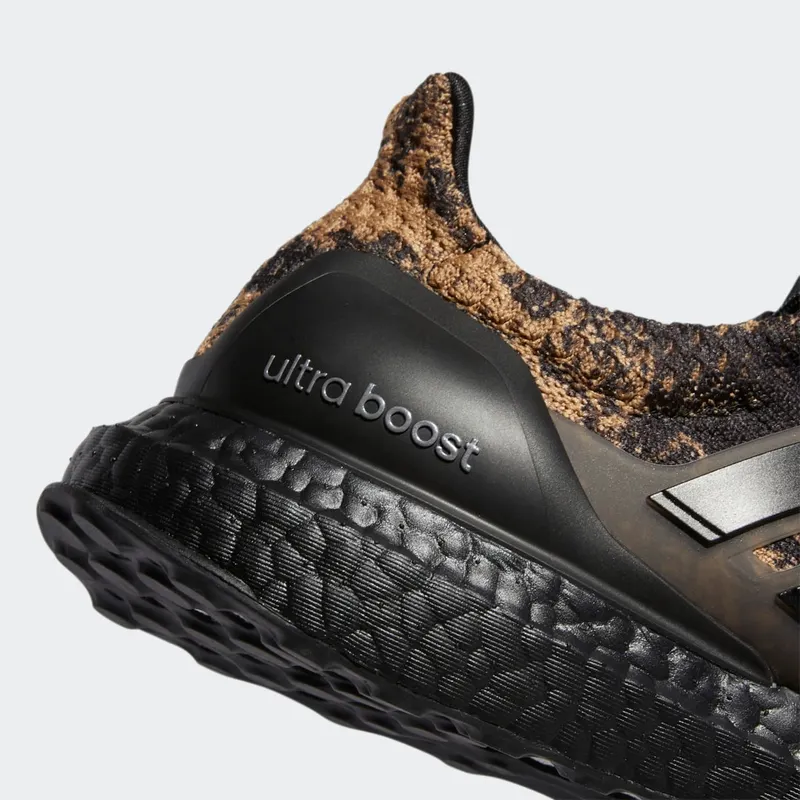 Adidas Ultraboost 5.0 DNA Core Black / Core Black / Cardboard (GX9329)