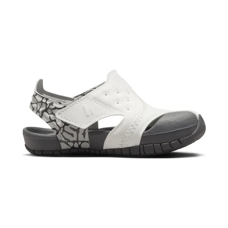 jordan-flare CI7850-100