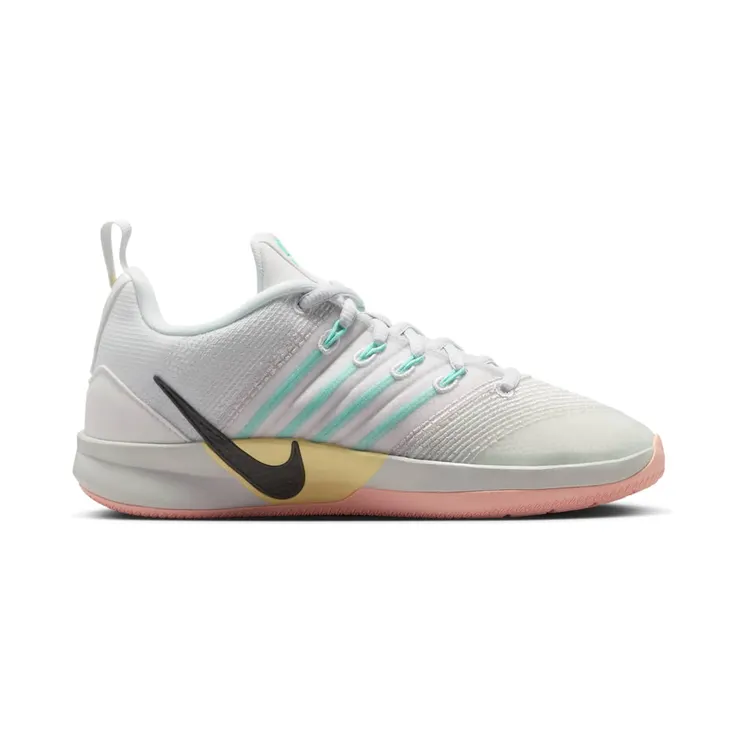 nike-sabrina-3 IB3088-100