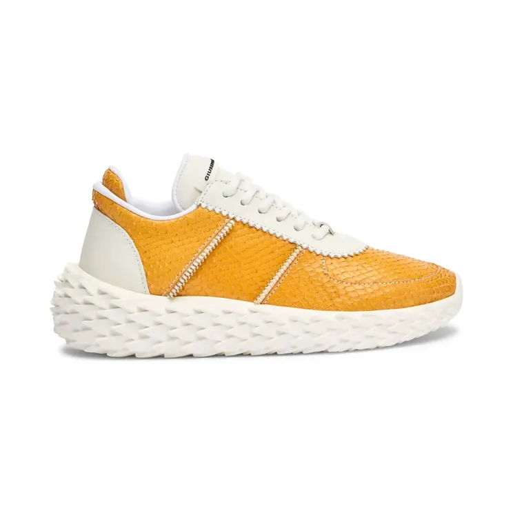 Giuseppe Zanotti Urchin “Yellow” (RW00118K66)