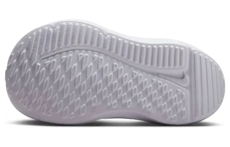 nike-cosmic-runner HM4401-106