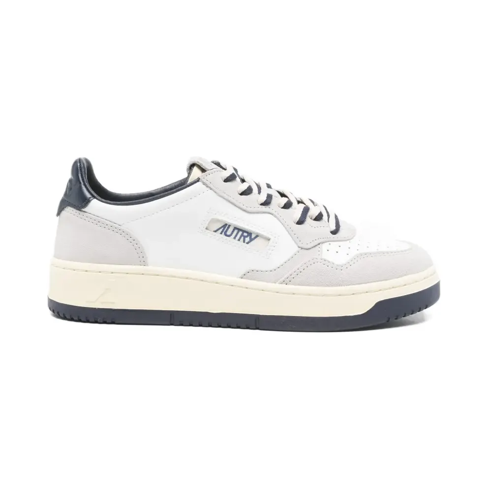 Autry Medalist low-top with vlakken – White (AULWBW04)