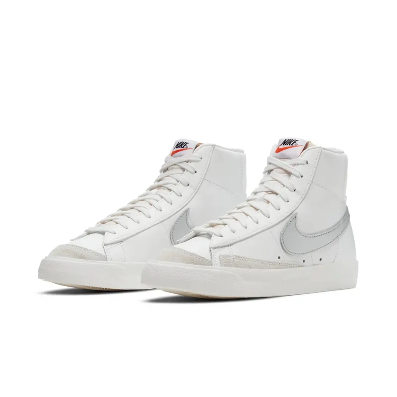 Nike Blazer Mid ’77 Summit White Silver (W) Summit White/Summit White/Summit White (CZ1055-112)