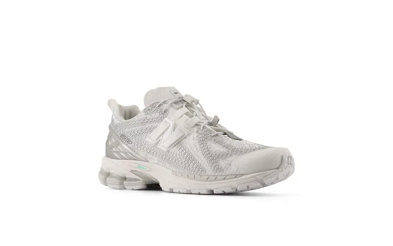 New Balance 1906F “White Silver Metallic” (U190611X)