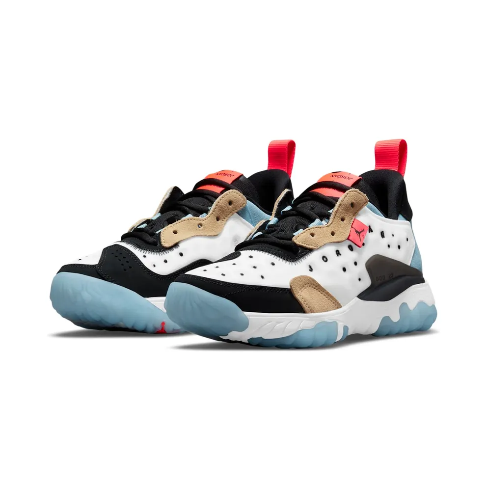 Jordan Delta 2 Women’s Shoe “White / Metallic Silver / Sesame / Flash Crimson” (CW0913-100)