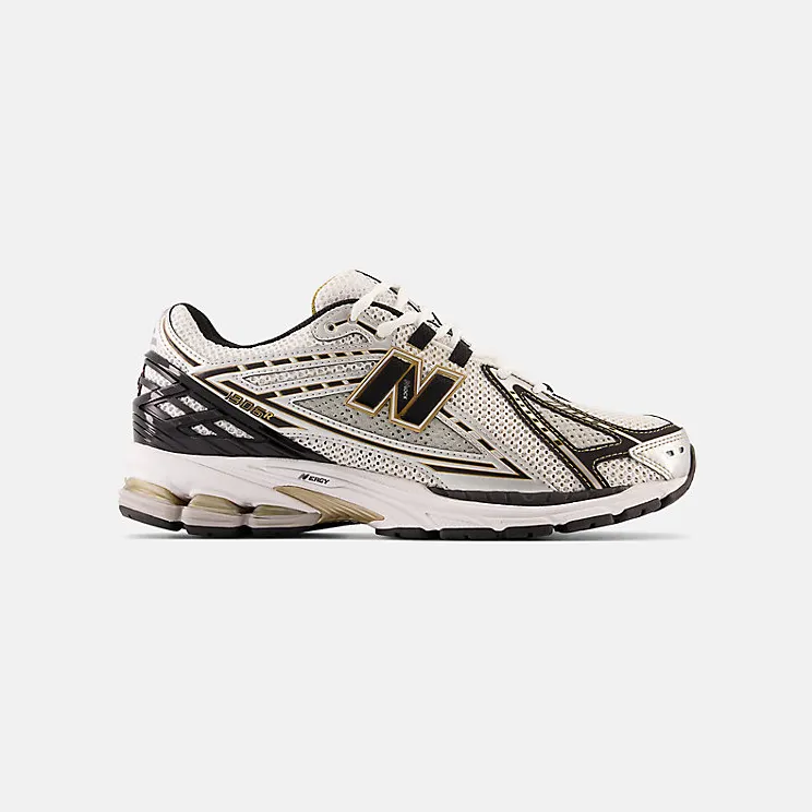 New Balance 1906R “White / Gold” (M1906RA)