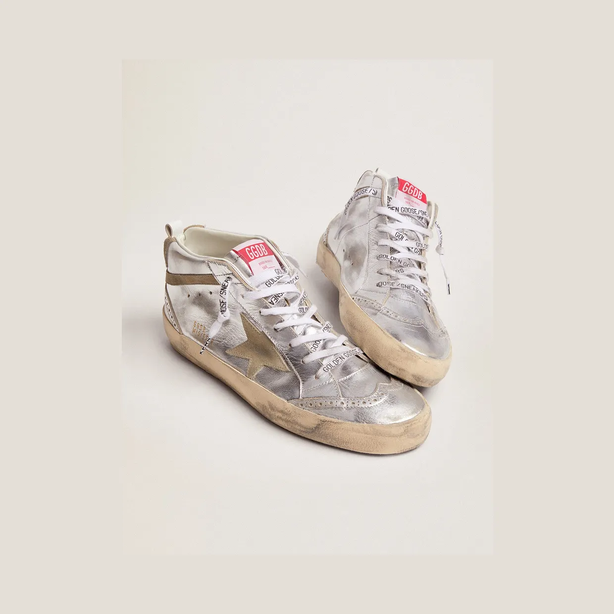 Golden Goose Mid Star In Silver Laminated Leather With Dove Gray Star (GWF00122.F002794.70216) (2)